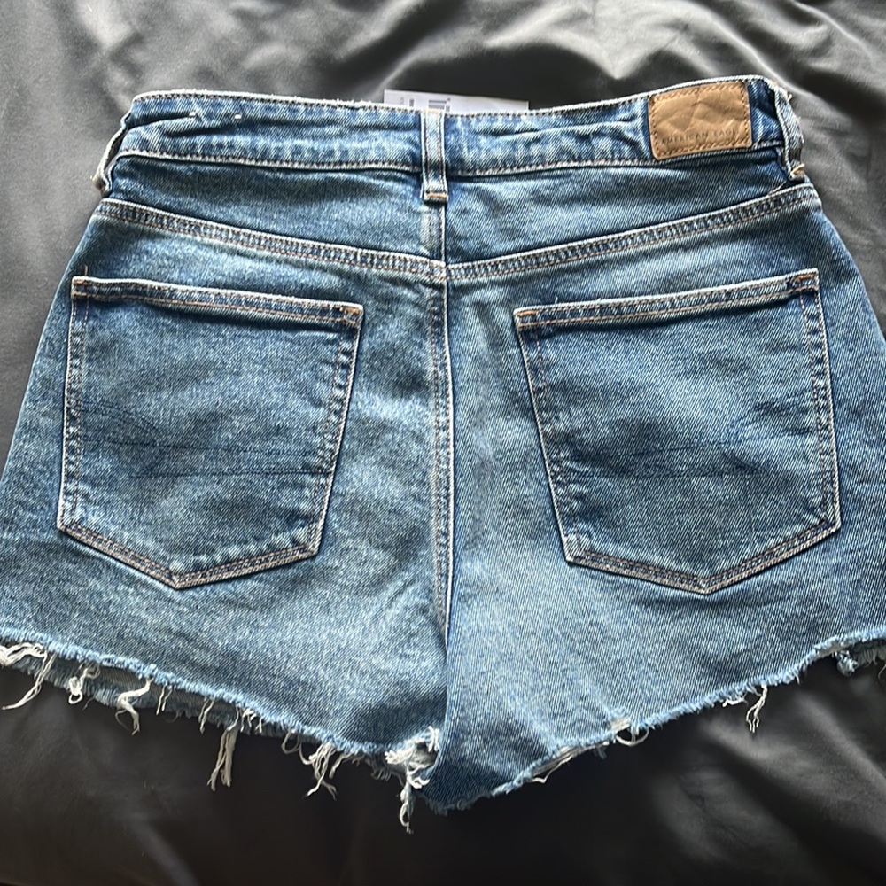 American Eagle Mom Short - Picture 3 of 3